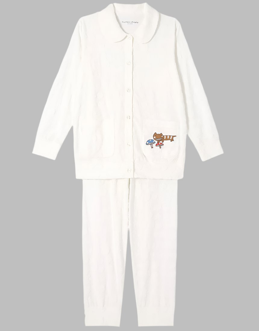Tsumori Chisato Cats and Mushrooms New Winter pajama white
