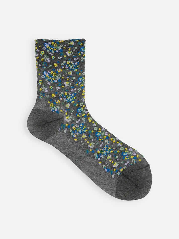 Tabio 021132479 Sheer glitter mosaic flower short socks / 12 Black