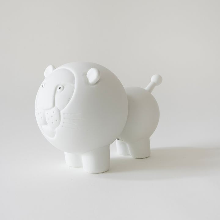 Kihara Porcelain Round Lion