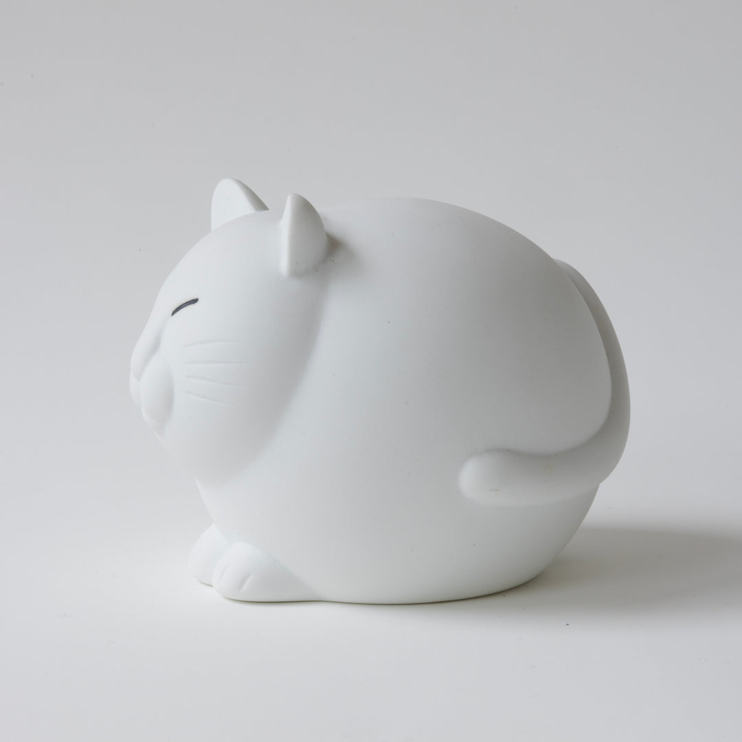 Kihara Porcelain Cat