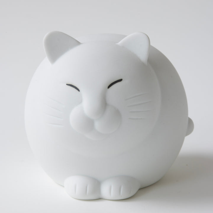Kihara Porcelain Cat