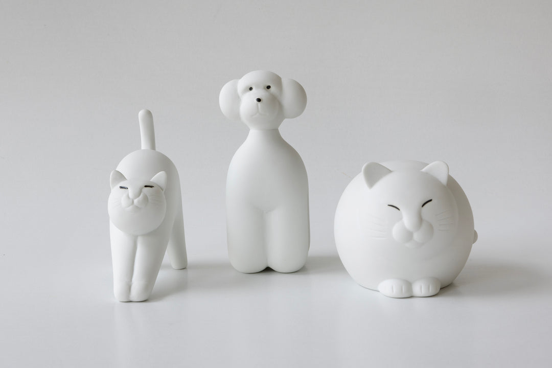 Kihara Porcelain Cat