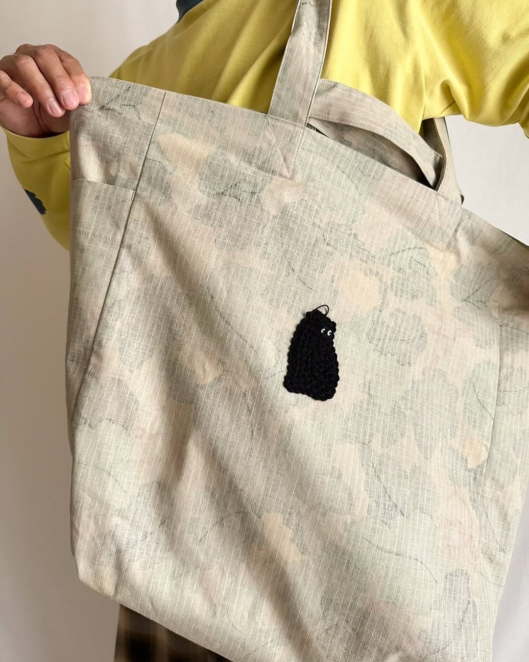 MOJA LEAF CAMO TOTE BAG