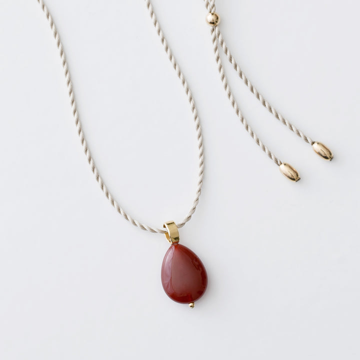 Aperdiem Red Agate &Silk