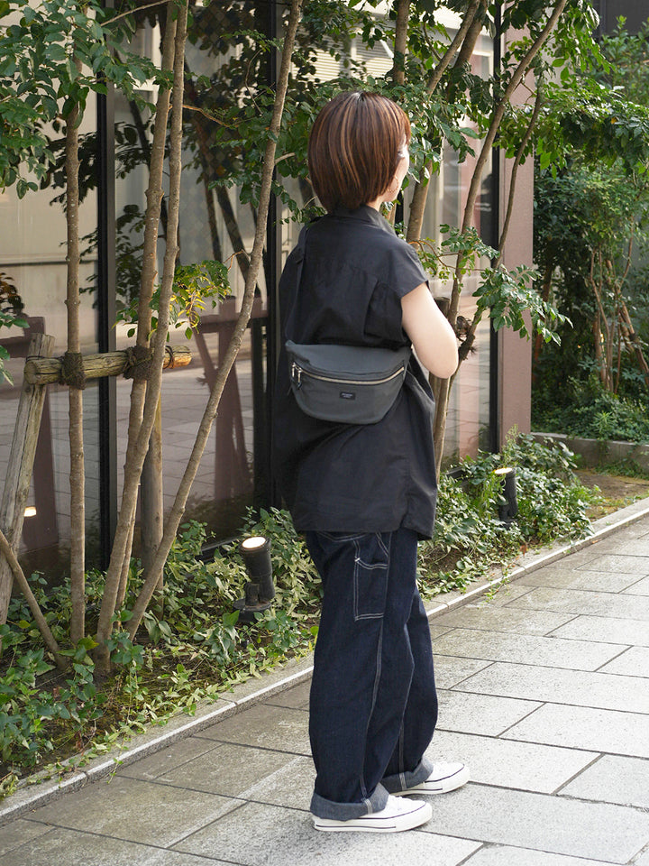 FANNY PACK STEEL GRAY