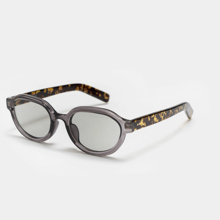 Ciqi Ian Gray Demi Sunglasses - Light Gray Lens
