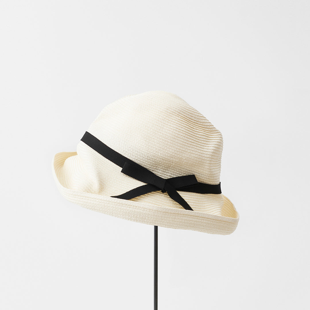 BOXED HAT 11cm brim grosgrain ribbon / white base