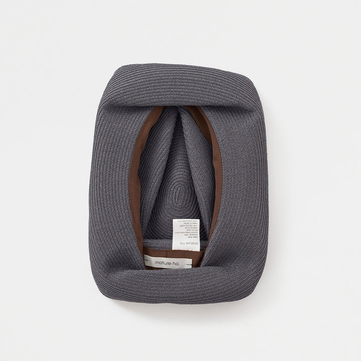 BOXED HAT 11cm brim grosgrain ribbon / charcoal base