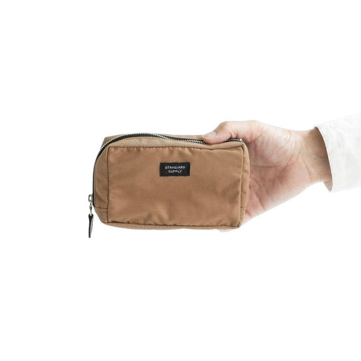 STANDARD SUPPLY SQUARE POUCH M