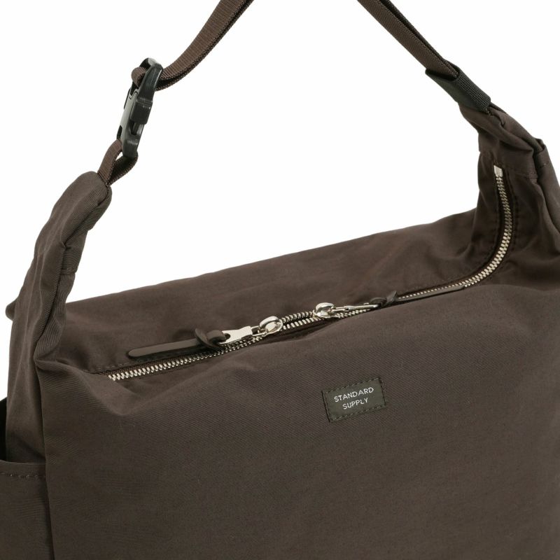 SPECIAL EDITION TRIANGLE SHOULDER  DARK BROWN