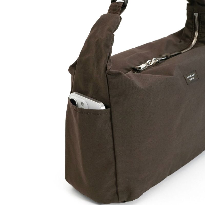 SPECIAL EDITION TRIANGLE SHOULDER  DARK BROWN