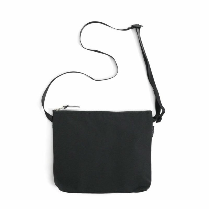 ZIP SHOULDER BLACK