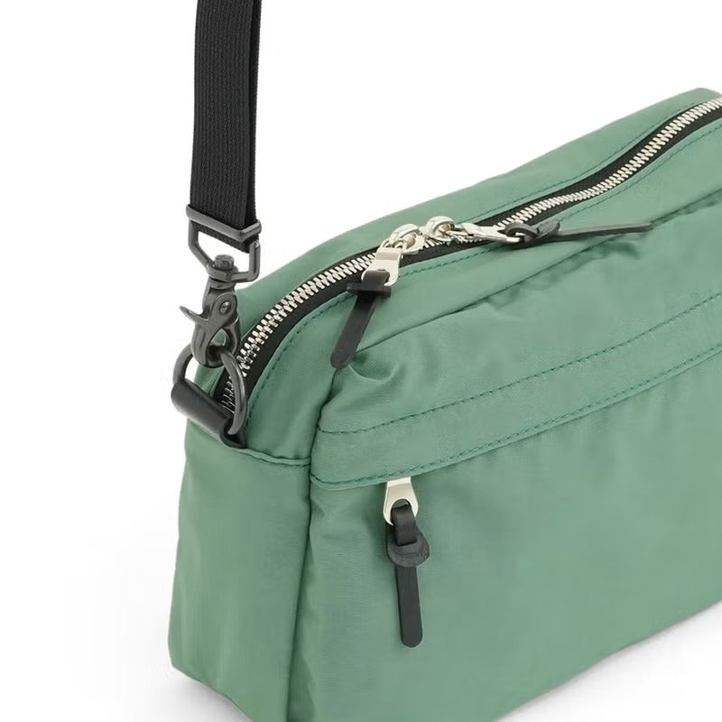 LIMITED EDITION WEEKEND SHOULDER MINT GREEN