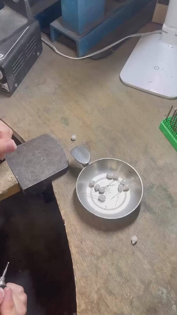 Aperdiem Pale Drop Pearl Earrings