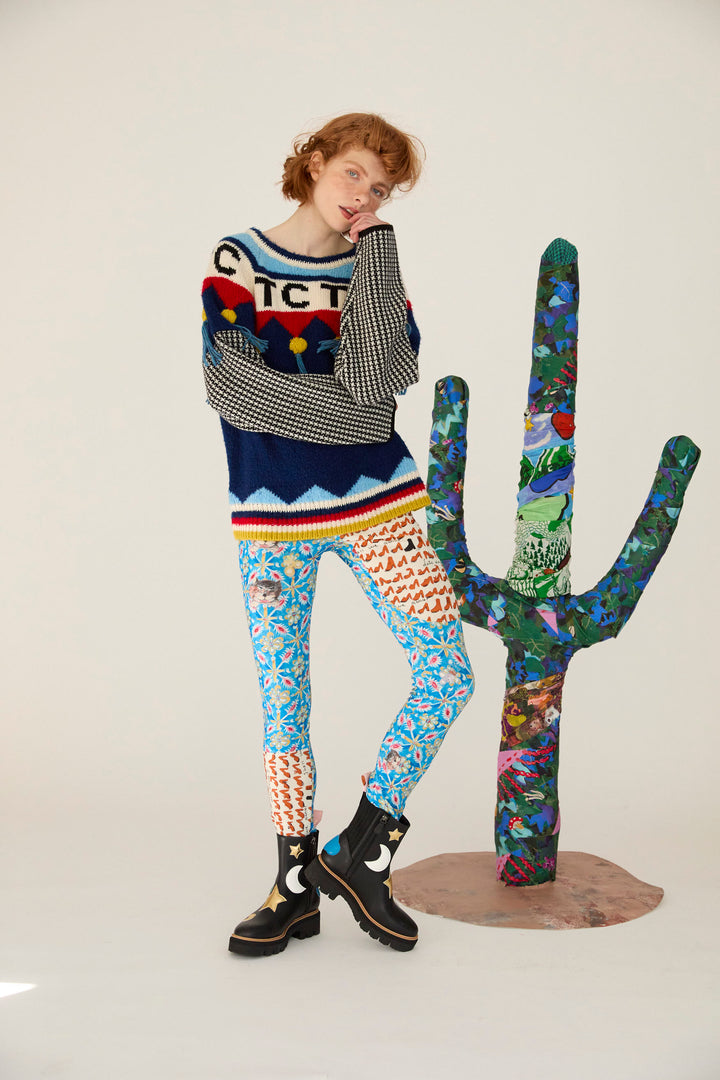 TC Peek A Boo print leggings