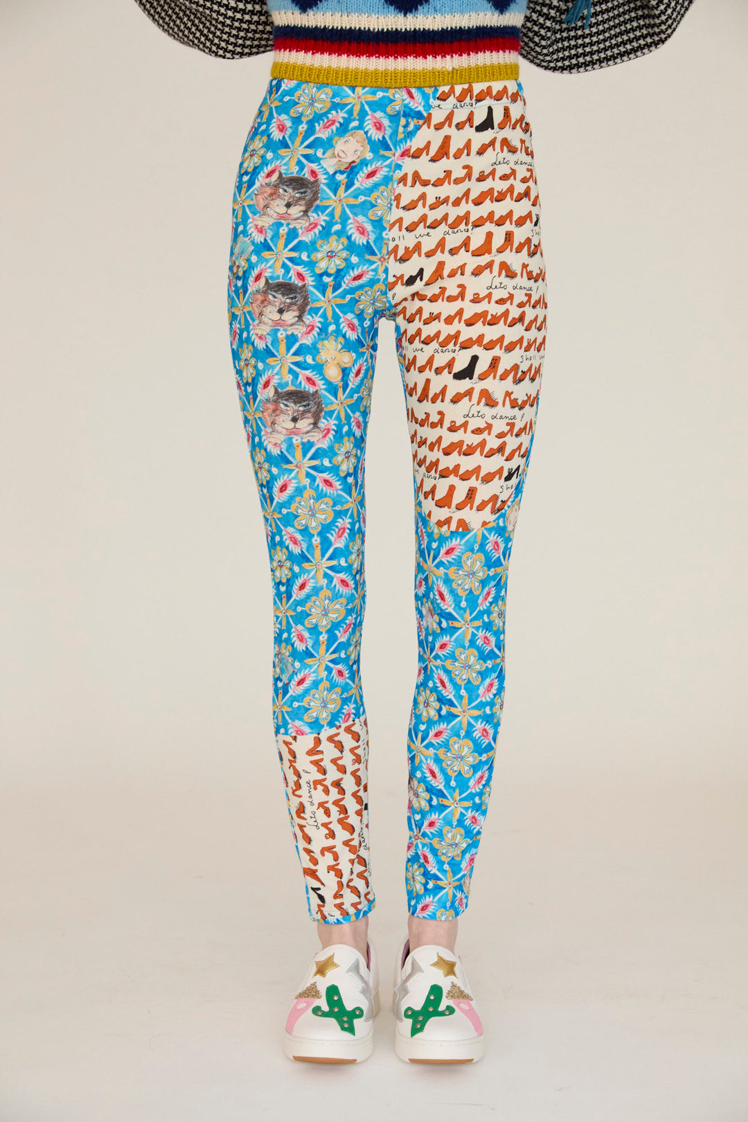 TC Peek A Boo print leggings
