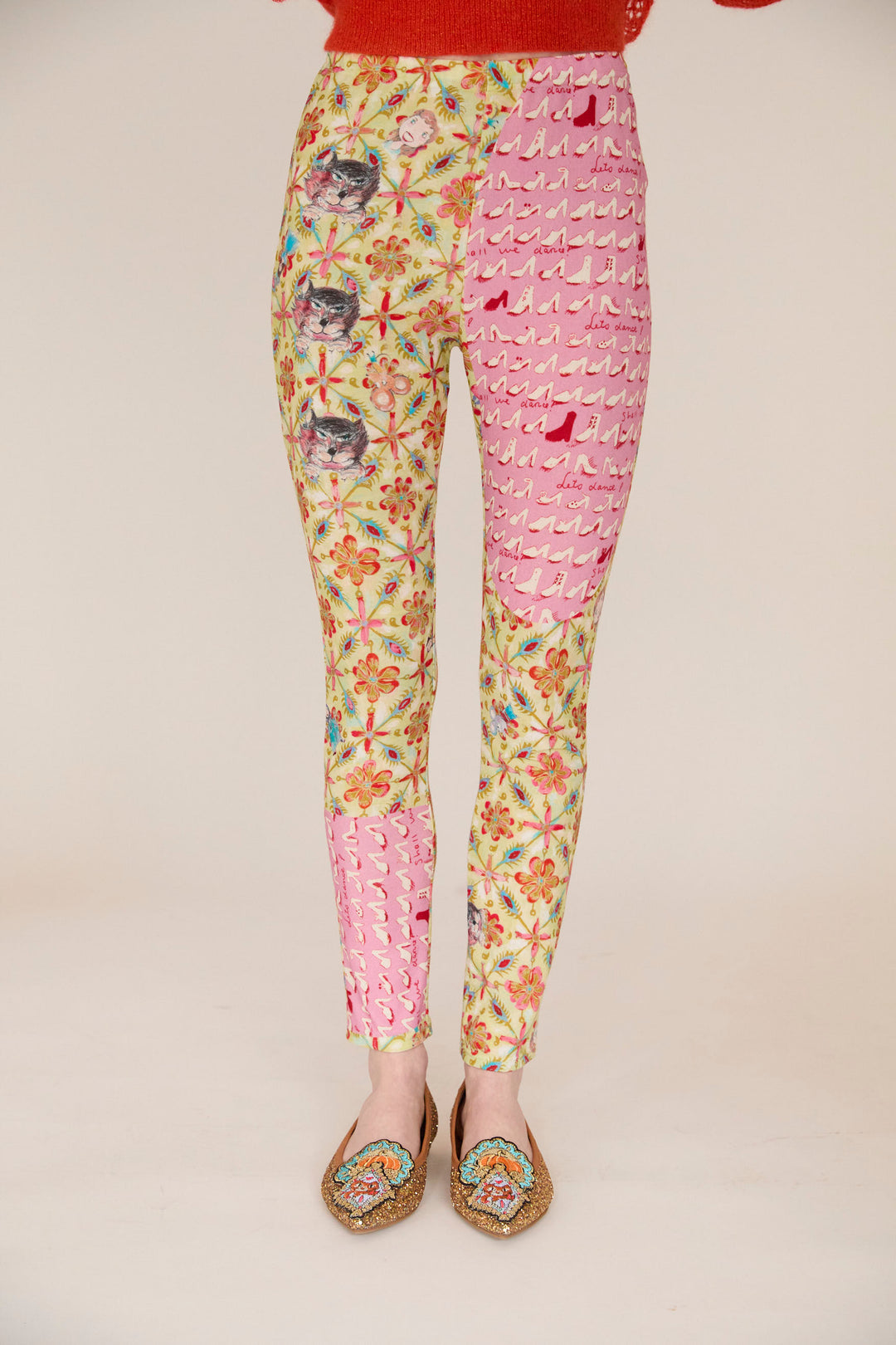 TC Peek A Boo print leggings