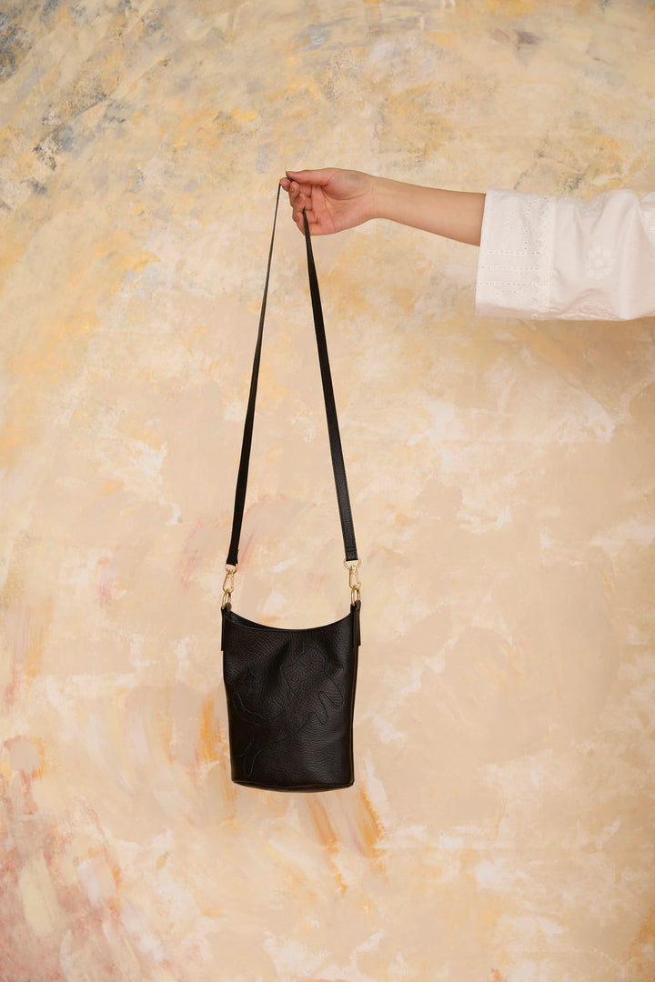 Kiraneko leather mini bag
