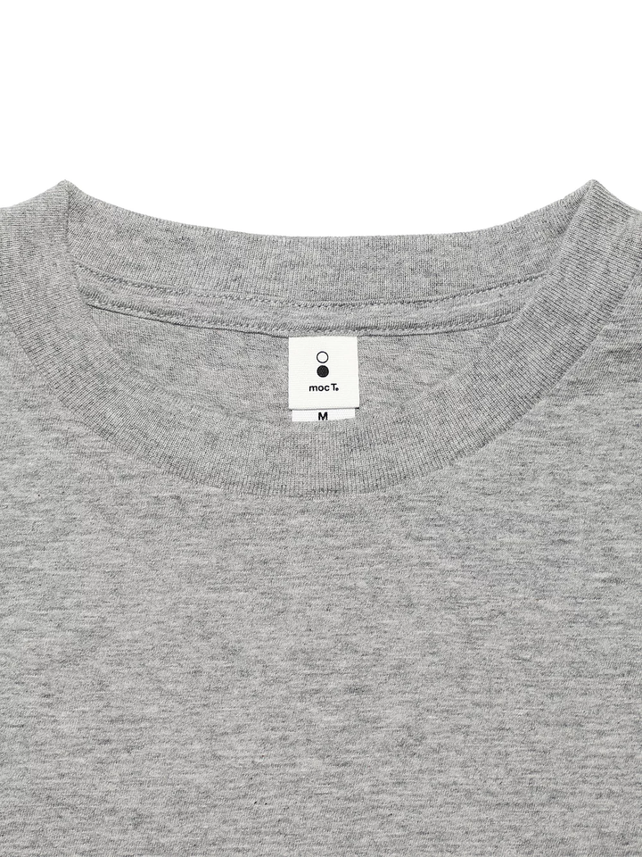 Loose fit short sleeve crew-neck pocket tee